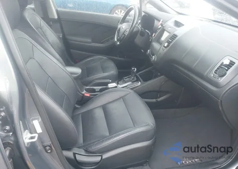 2017 Kia Forte Ex z USA, uszkodzony, nr VIN 3KPFN4A83HE092053